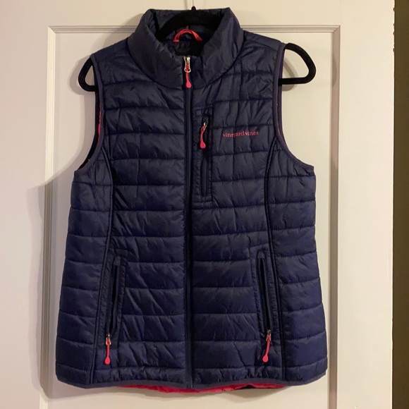 Vineyard Vines M The women’s mountain weekend vest puffer fall vest - Picture 1 of 5
